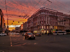 Рассказываем про главный экономический университет Ростова, где учились премьер-министр Венгрии, депутаты и крупные бизнесмены