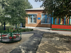 Детский сад поврежден осколками из-за атаки ВСУ в Ростовской области 