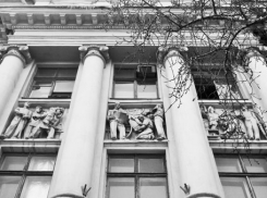 В Ростове собирают подписи в защиту скульптуры Баринова