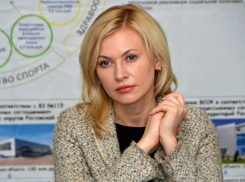 Самый сексуальный депутат ростовского ЗС, прославившаяся благодаря айфону, за шесть лет разбогатела в три раза