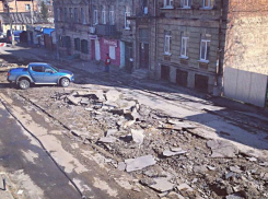 Любимая улица «как после бомбежки» возмутила жителей Ростова: «туристы офигеют»