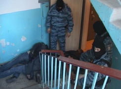 В Ростовской области пятеро мужчин украли у студента мединститута 2,5 тыс. руб.