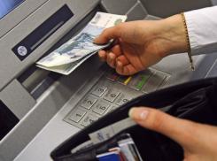 28-летняя мошенница переводила на личную карту деньги агентства недвижимости в Ростове