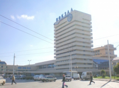 В Ростове с шести вокзалов эвакуировали людей после сообщения о бомбе 