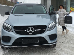 Футболист «Ростова» подарил жене «Mercedes GLE» на день рождения