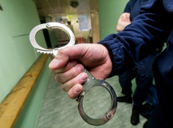 22-летний станичник из Ростовской области избил трех полицейских