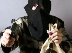 Вооруженный бандит в маске совершил налет на салон МТС в центре Ростова