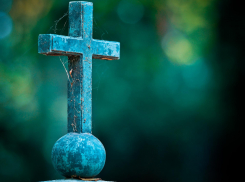 В Батайске обнаружили нелегальный бизнес по отпеванию покойников