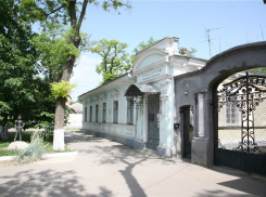 На «лучшей улице мира» писатель Иван Василенко создал более 70 детских произведений для ростовчан