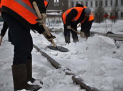 Ростовские коммунальщики летом учились бороться со снегом у коллег из Санкт-Петербурга