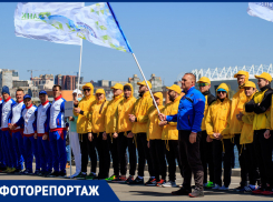Сезон открыт: публикуем самые яркие кадры с фестиваля гребных видов спорта