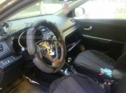 Жестокое «раздевание» своей красавицы во дворе Ростова привело в ярость молодую автоледи: «горите в аду, сволочи!»