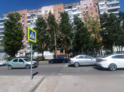 Двое пешеходов попали в больницу после ДТП с иномаркой в Ростове