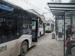 Эксперты: «Ростовчане перестали жаловаться на простои автобусов. А зря»