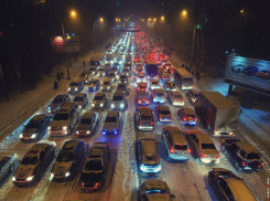 Утренние пробки сковали автомагистрали города Ростова-на-Дону