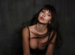Животную страсть показала сексуальная хищница Playboy из Ростова