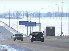Временная дорога на трассе М-4 под Ростовом открылась для легковых автомобилей