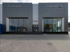 В Ростове суд обязал снести часть автосалона на Текучева