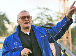 Легендарный футболист Виктор Понедельник приедет в Ростов