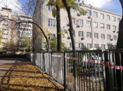 Жители района, пациенты и врачи о том, почему ковидный госпиталь в детской больнице № 2 Ростова — плохая идея