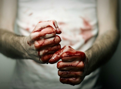 Жестокие злоумышленники толпой избили ростовчанина до крови и безсознательного состояния