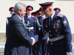 В Ростовской области власти повысят зарплату казакам-дружинникам