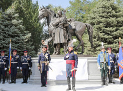 Календарь: пять лет со дня открытия в Ростове памятника Матвею Платову