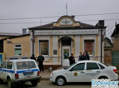 В Новочеркасске неизвестные с охотничьим ружьем ограбили ювелирный салон