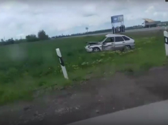 Ребенок и женщина пострадали в ДТП под Ростовом