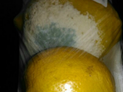 Чудовищное преображение произошло с лимонами из супермаркета Ростова в квартире молодого мужчины