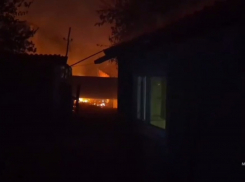 Сотрудники МЧС России потушили ландшафтный пожар в Пролетарске