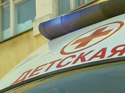 В Ростовской области трехлетний ребенок попал под машину
