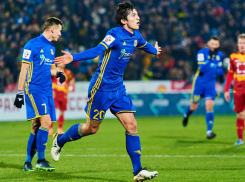 Голевую феерию устроил «Ростов» в веселом матче с «Томью»