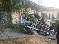 Газель с отказавшими тормозами совершила крутой форсаж в Ростове 