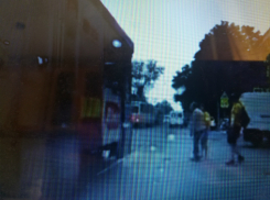 Давящий пешеходов на «красный» «ростовский маршрутчик» за рулем трамвая в Таганроге попал на видео