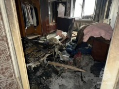 В Ростове пожарные спасли 95-летнего мужчину из горящей квартиры