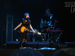 Промоутеры Земфиры подали иск в суд за нелестный репортаж о концерте певицы в Ростове