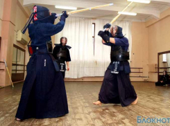 В Ростове японский дипломат Такэноучи Сёхэй продемонстрировал дух самурая   