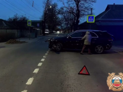 13-летний подросток на мопеде попал под колёса внедорожника на Лесозащитной в Ростове