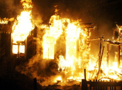 Заживо сгорел вместе со своим домом житель частного сектора Ростова