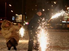 Ростовчанам напомнили о правилах запуска новогодних фейерверков