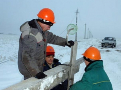 Более 200 тысяч человек остались без электричества из-за урагана в Ростовской области и на юге России