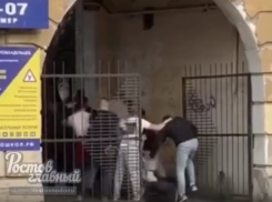 Фанаты «Ростова» и ЦСКА устроили драку в центре города