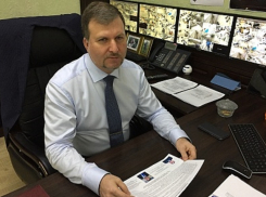 Ростовские единороссы поддержали размахивающего пистолетом депутата Гордумы