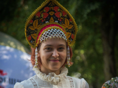 Ростовчане выстроились в очередь за бесплатным угощением с национальным колоритом