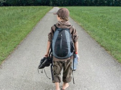 Пропавшего в Ростове 15-летнего мальчика поймали поздней ночью на улице Санкт-Петербурга