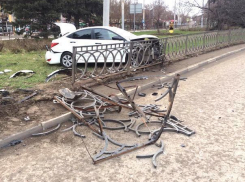 Погоня на высокой скорости за угонщиком автомобиля знакомой завершилась ДТП в Ростове
