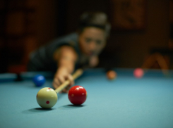 Директор спортшколы в Ростове арендовала на 3 млн руб бильярдные столы для тренировок, хотя там никто не занимался