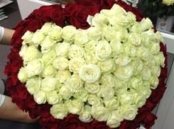 Арендовать букет из 101 розы для селфи предложили женщинам Ростовской области