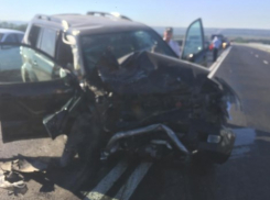 Тройная авария унесла жизни двоих жителей Ростовской области